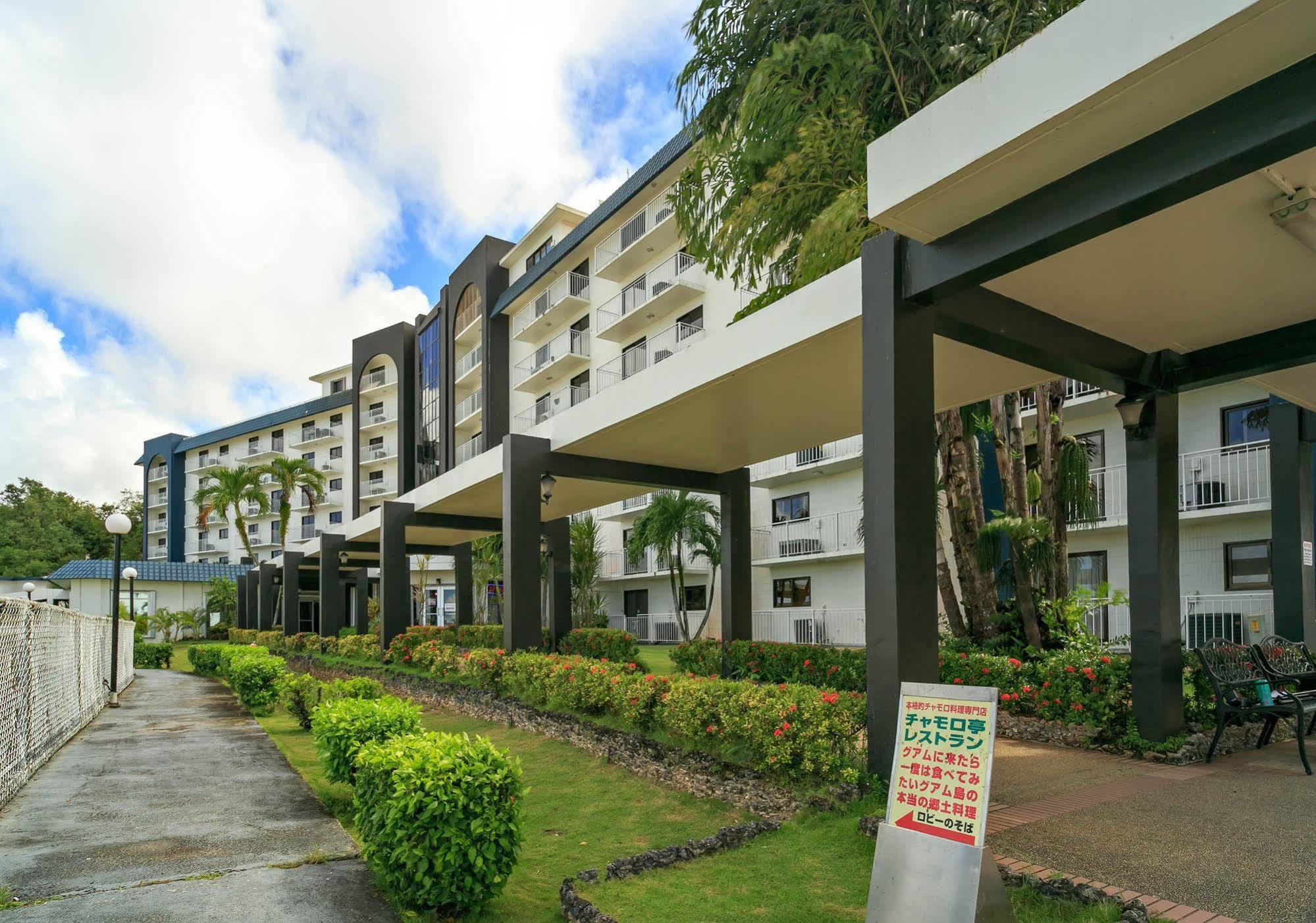 Oceanview Hotel And Residences Tumon Exterior foto